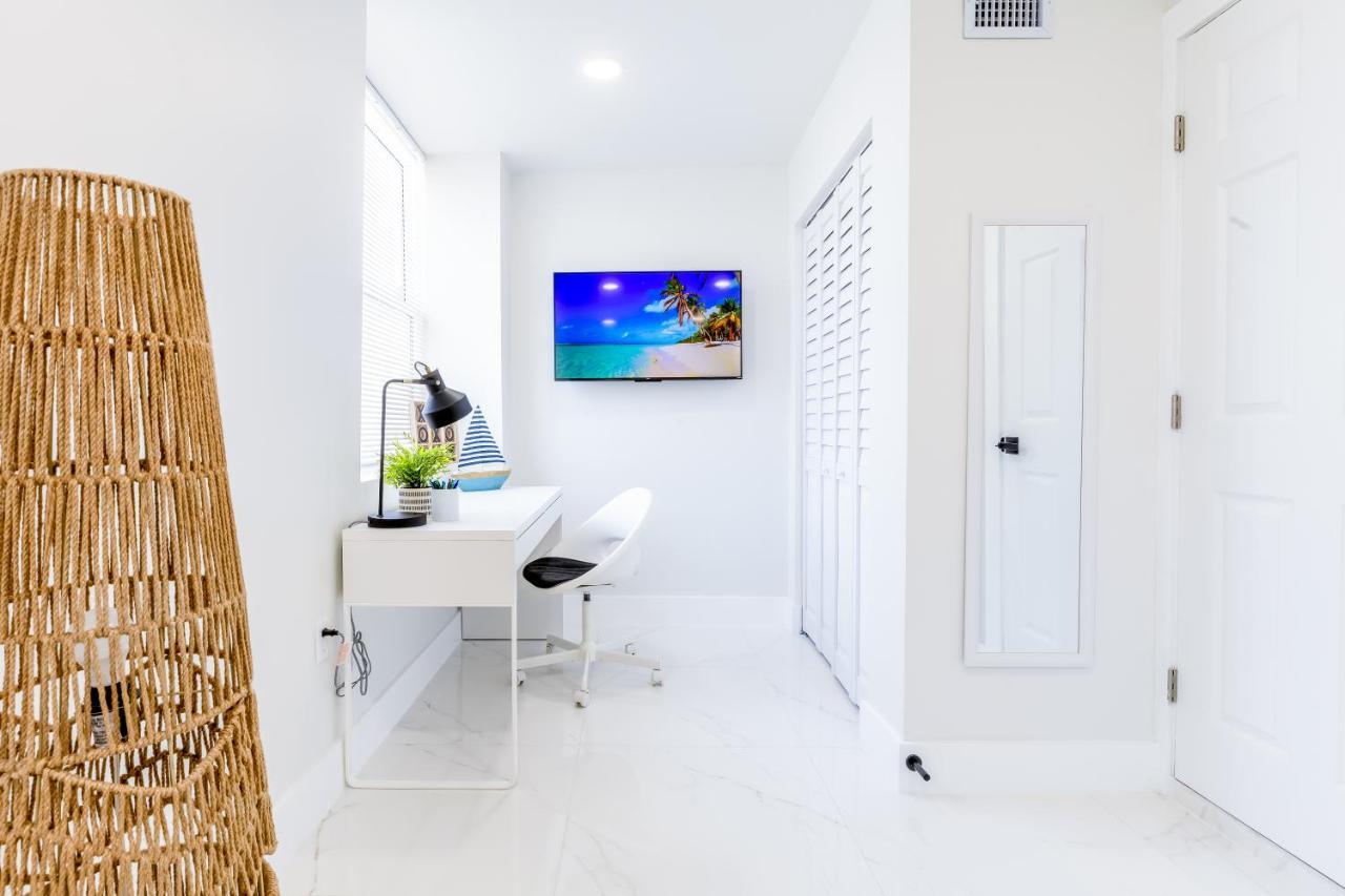 Serenity Lodge Condo Miami Luaran gambar