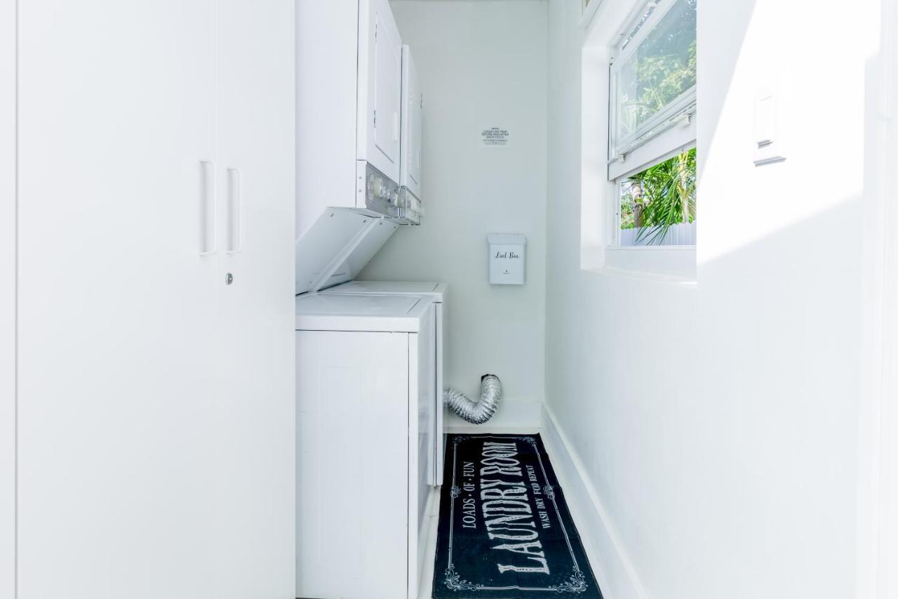 Serenity Lodge Condo Miami Luaran gambar