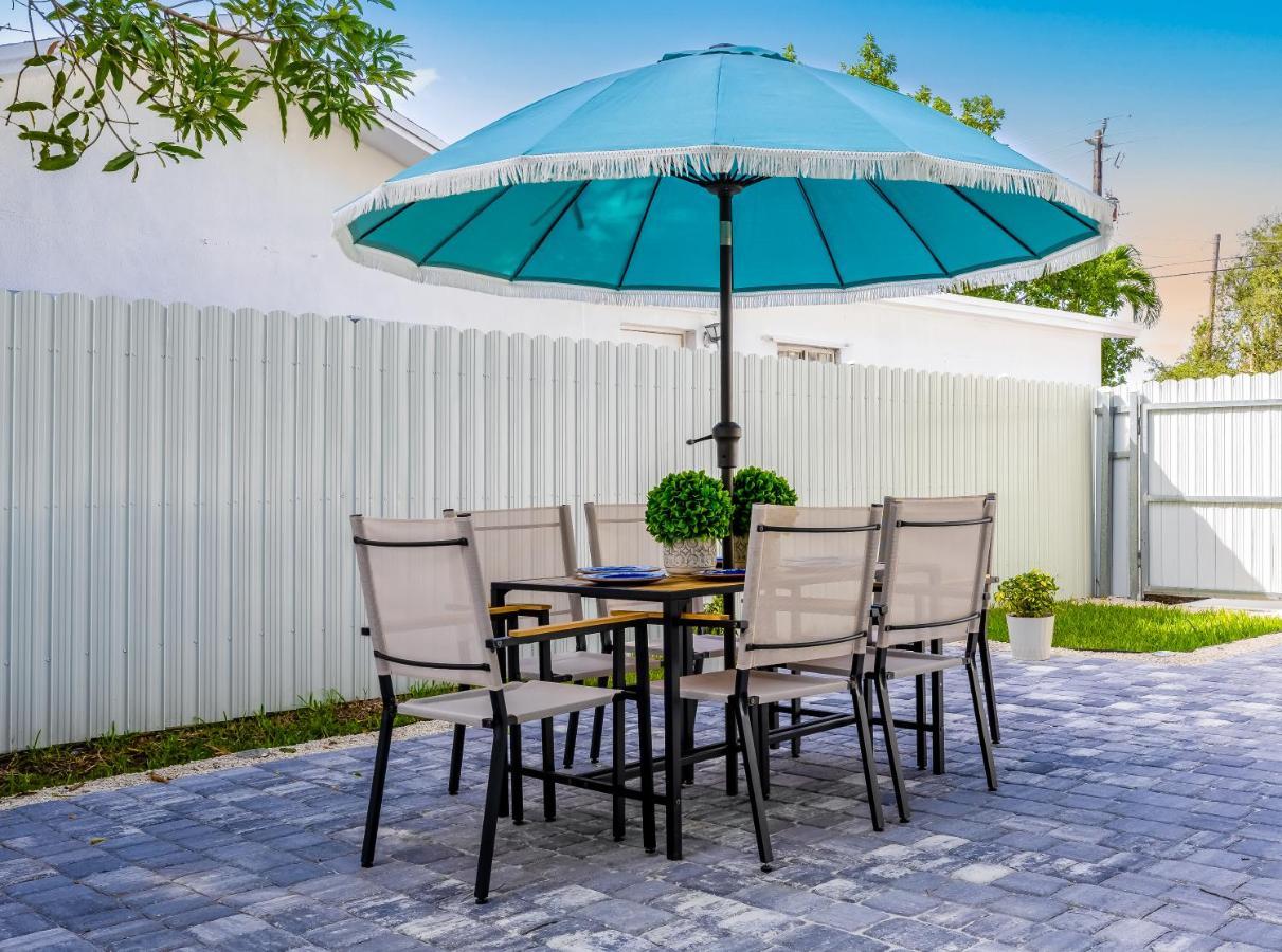 Serenity Lodge Condo Miami Luaran gambar